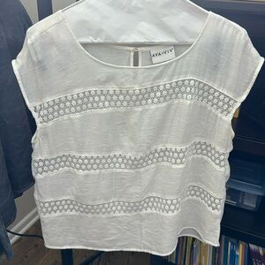 Gently used white linen AVA / VIV top.